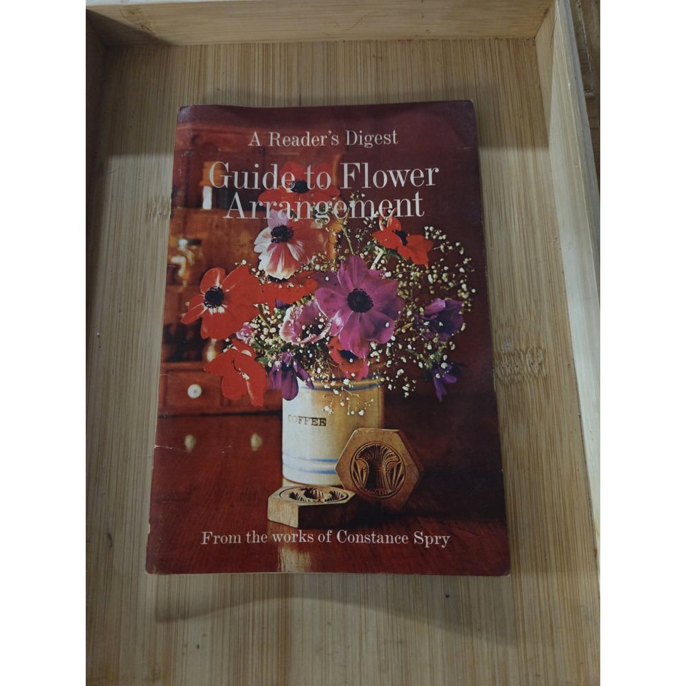 Vintage 1966 Reader's Digest Guide To Flower Arrangement Magazine Pamphlet Book